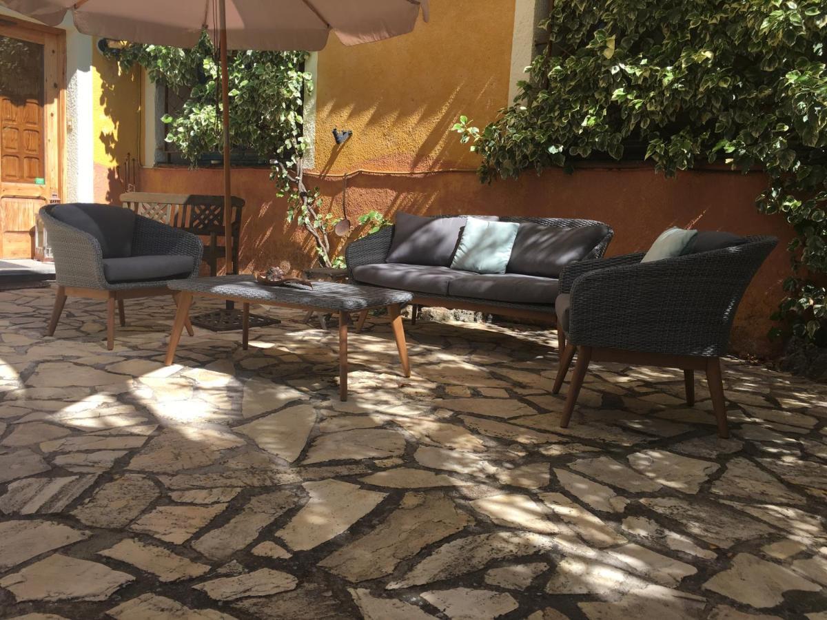 Arianella Holiday Home Penedes トロイジェス・デ・フォイシュ エクステリア 写真