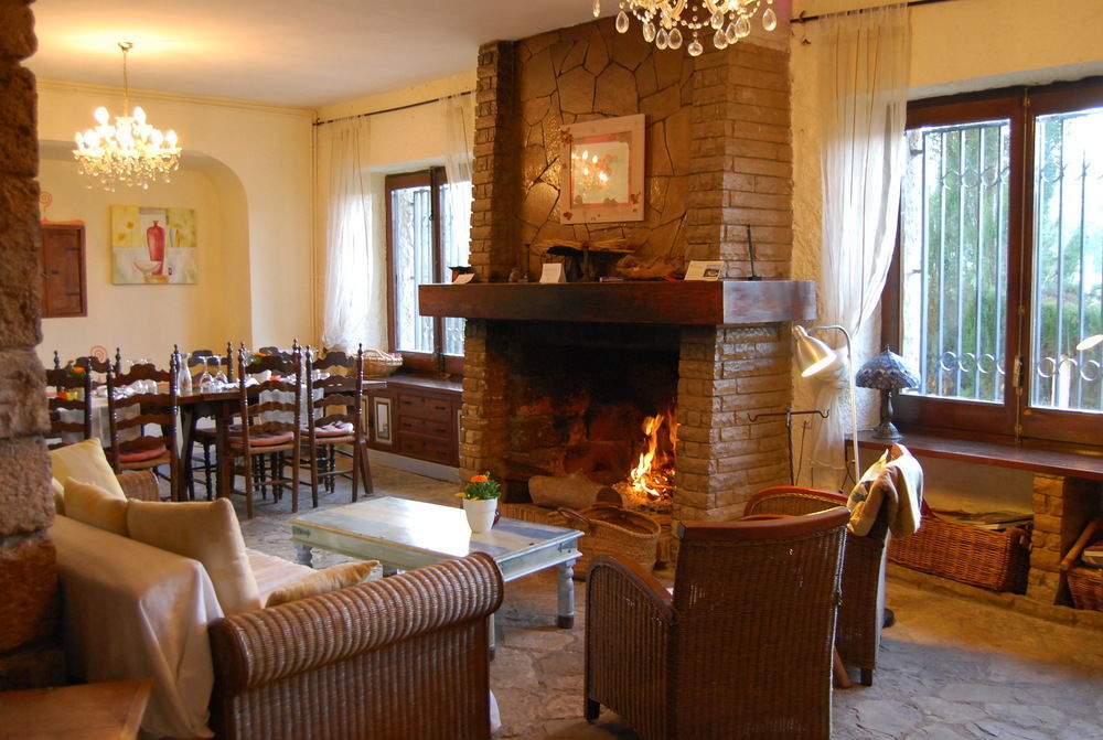 Arianella Holiday Home Penedes トロイジェス・デ・フォイシュ エクステリア 写真